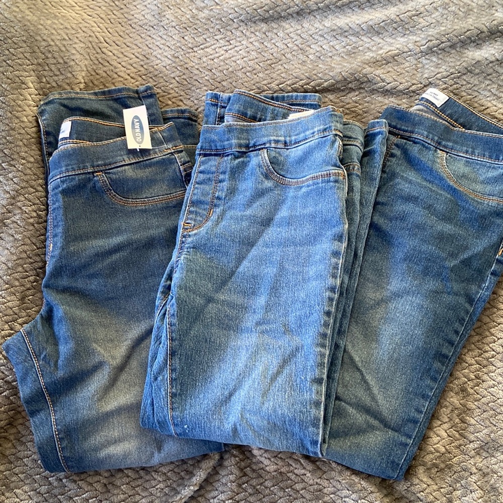 3 pairs Old Navy skinny PLUS jeans one NWT